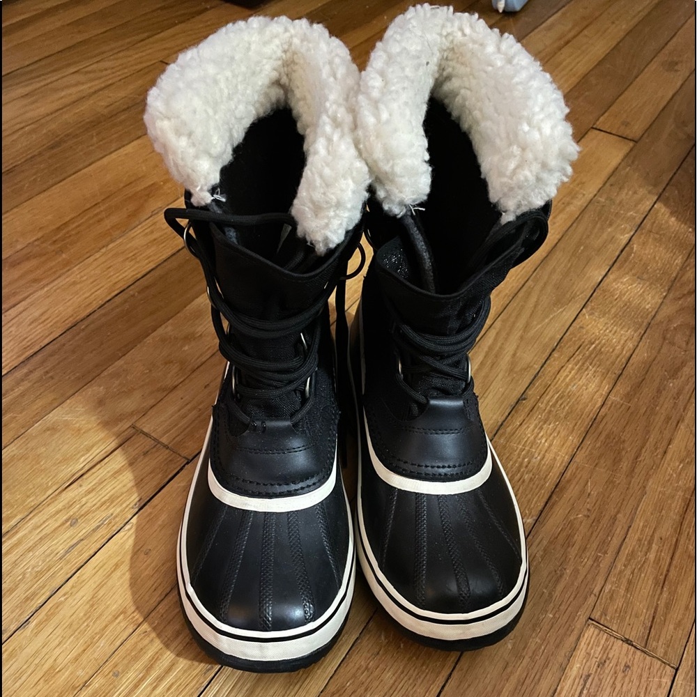women’s Sorel winter Carnival Boot